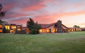 Distinction Mackenzie Country Hotel